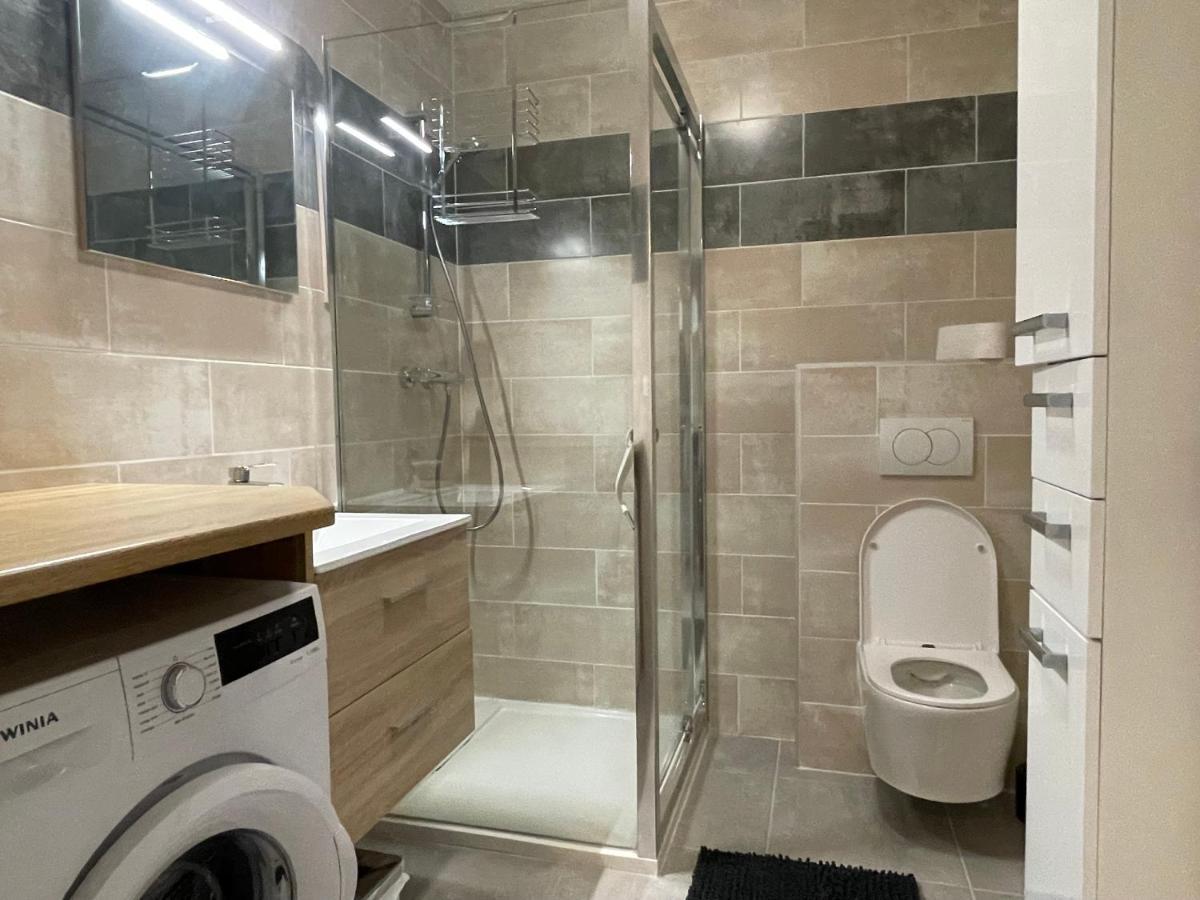 Au Calme Proche Centre-Ville, Studio Renove Avec Equipements Neufs Et Parking Prive Gap Kültér fotó
