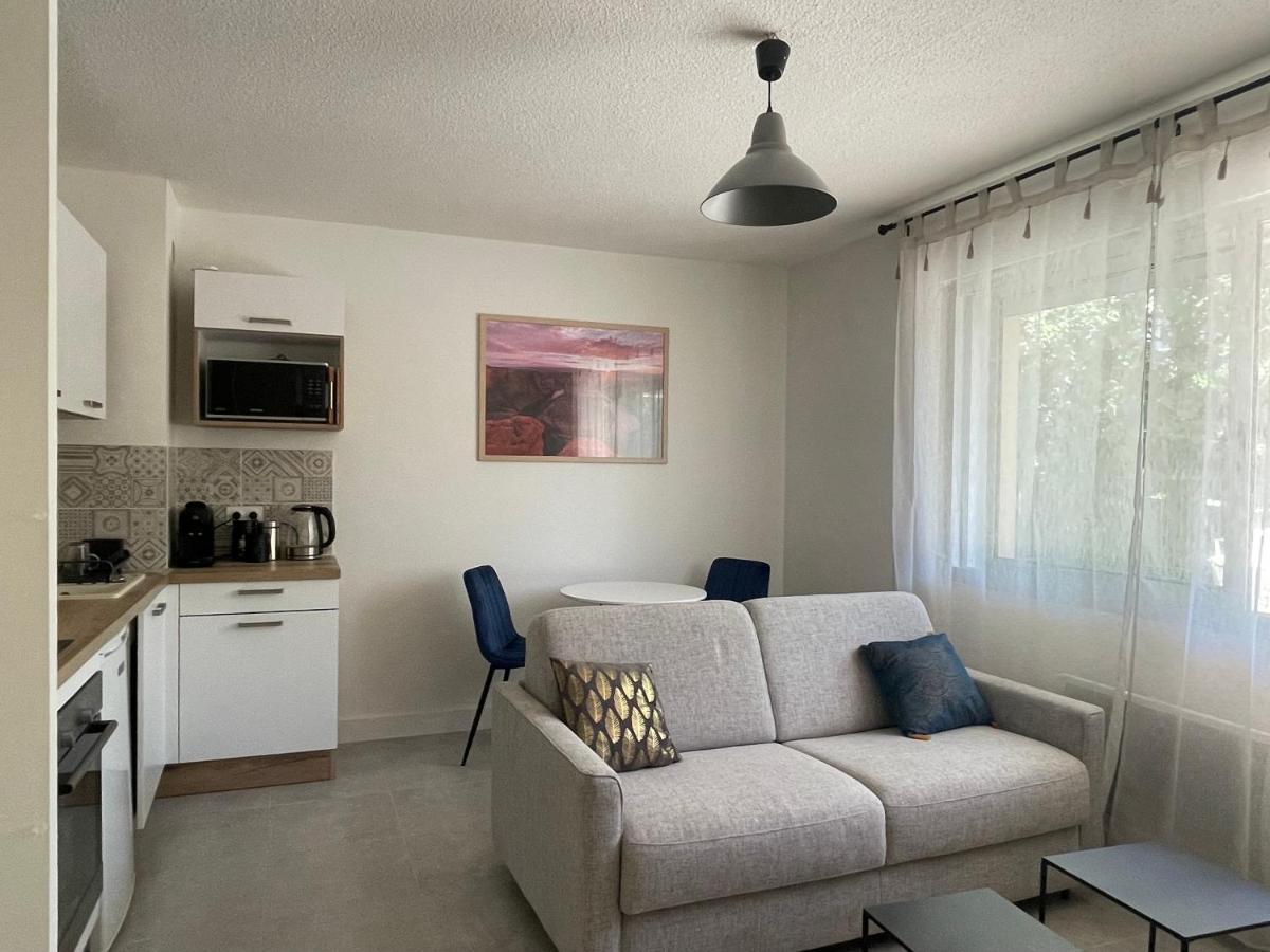 Au Calme Proche Centre-Ville, Studio Renove Avec Equipements Neufs Et Parking Prive Gap Kültér fotó